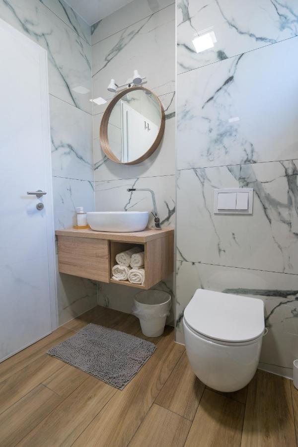 סלוניי Apartments & Room Forest מראה חיצוני תמונה