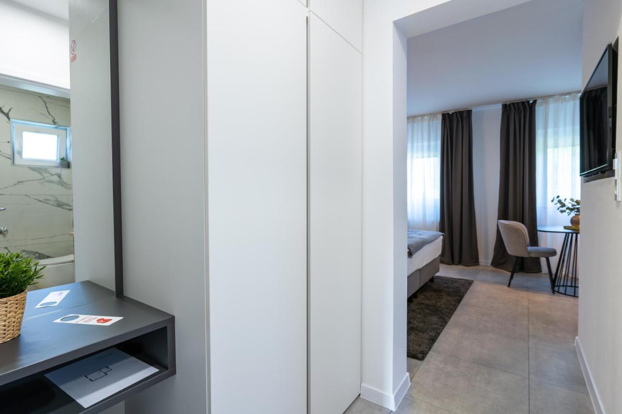 סלוניי Apartments & Room Forest מראה חיצוני תמונה