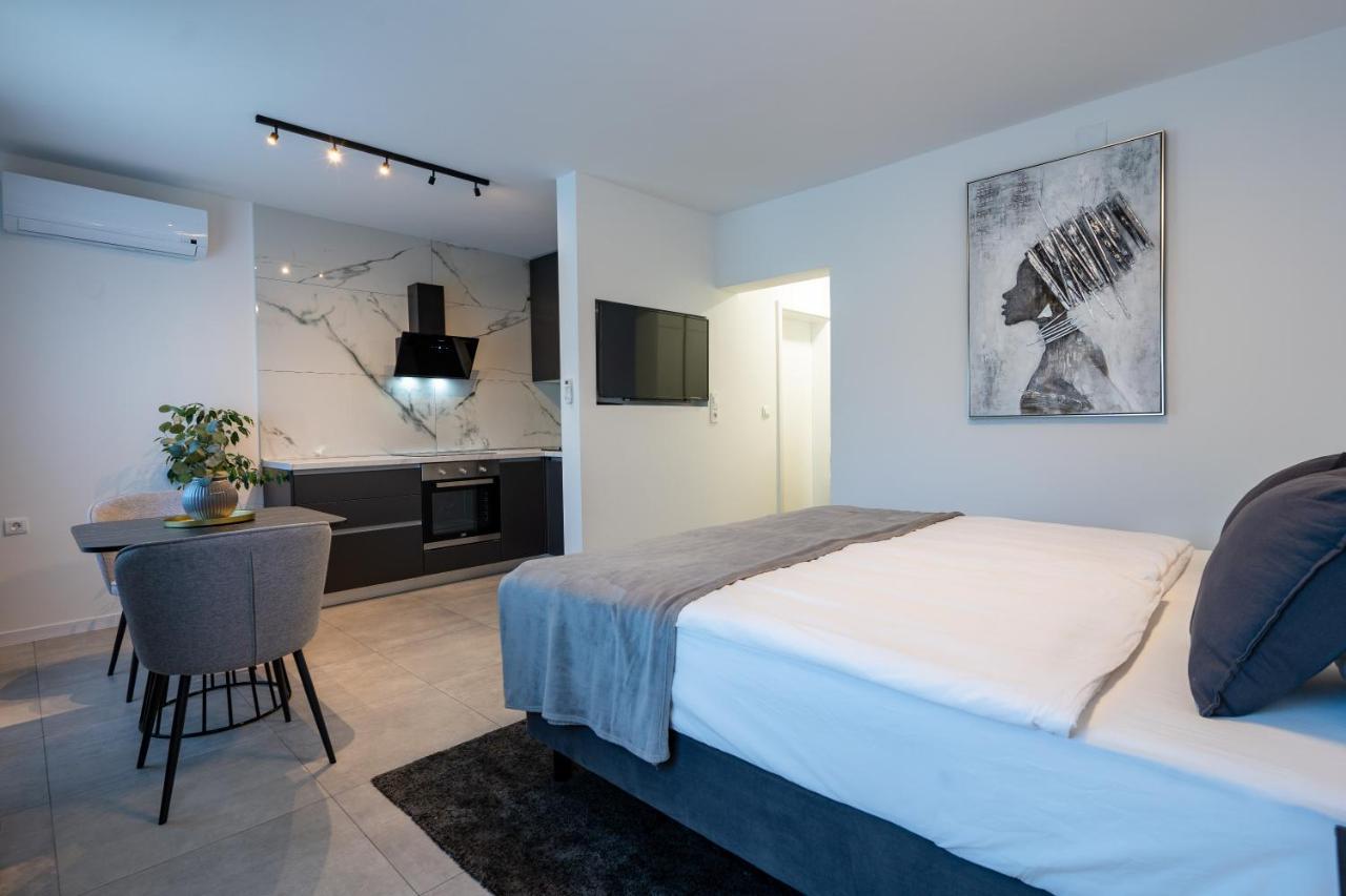סלוניי Apartments & Room Forest מראה חיצוני תמונה