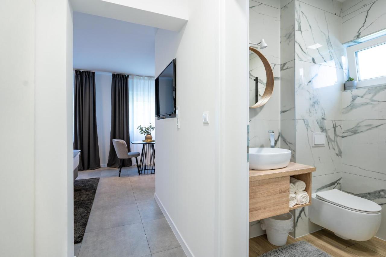 סלוניי Apartments & Room Forest מראה חיצוני תמונה