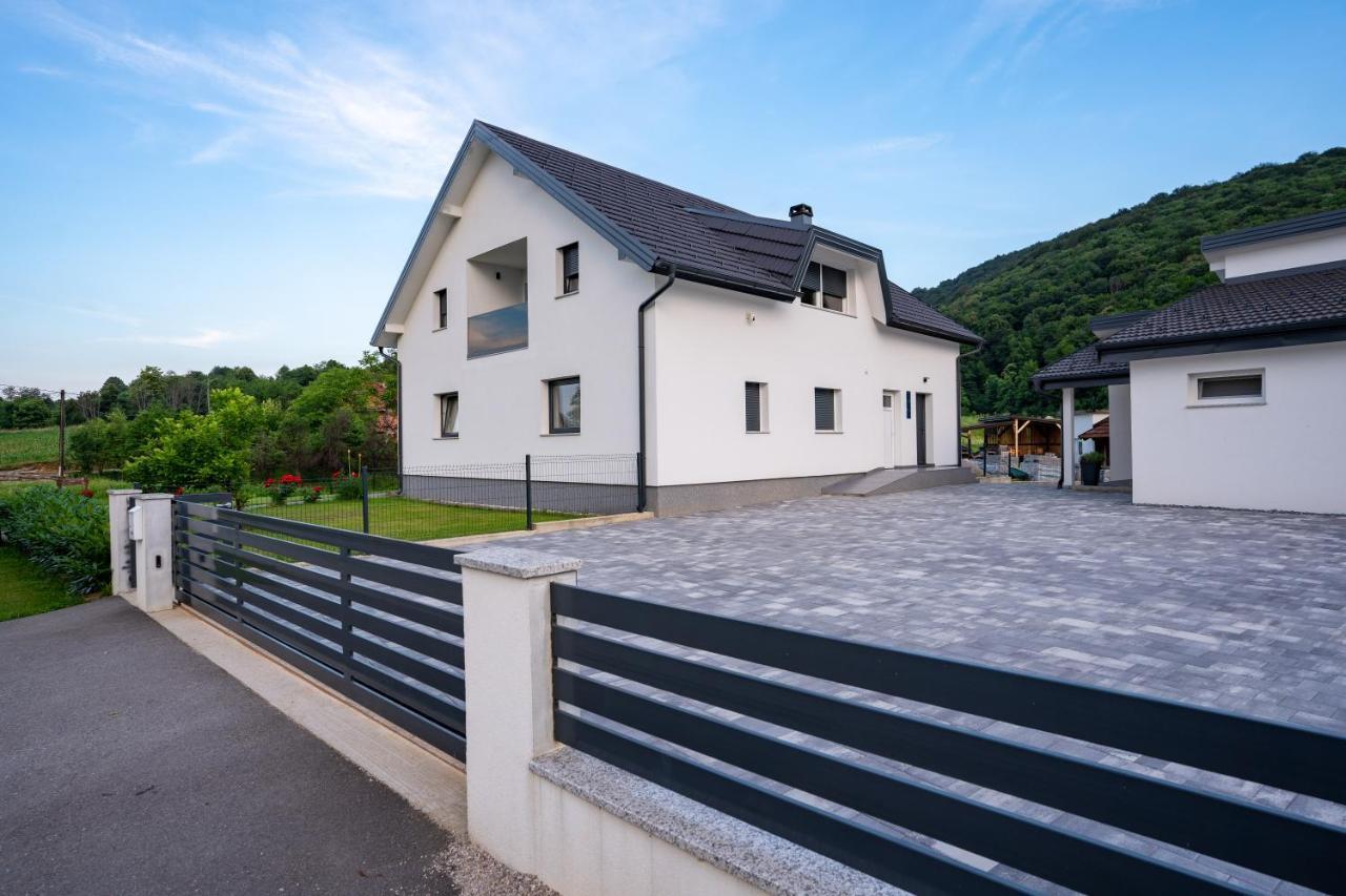 סלוניי Apartments & Room Forest מראה חיצוני תמונה
