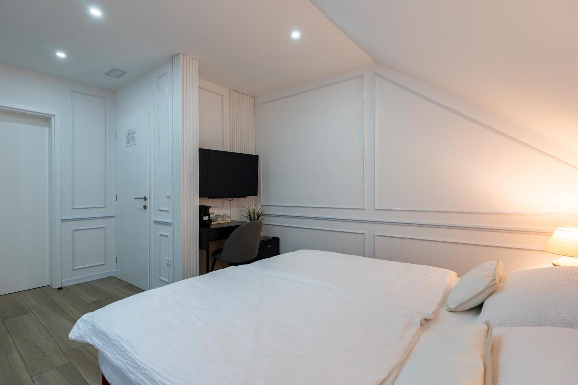 סלוניי Apartments & Room Forest מראה חיצוני תמונה